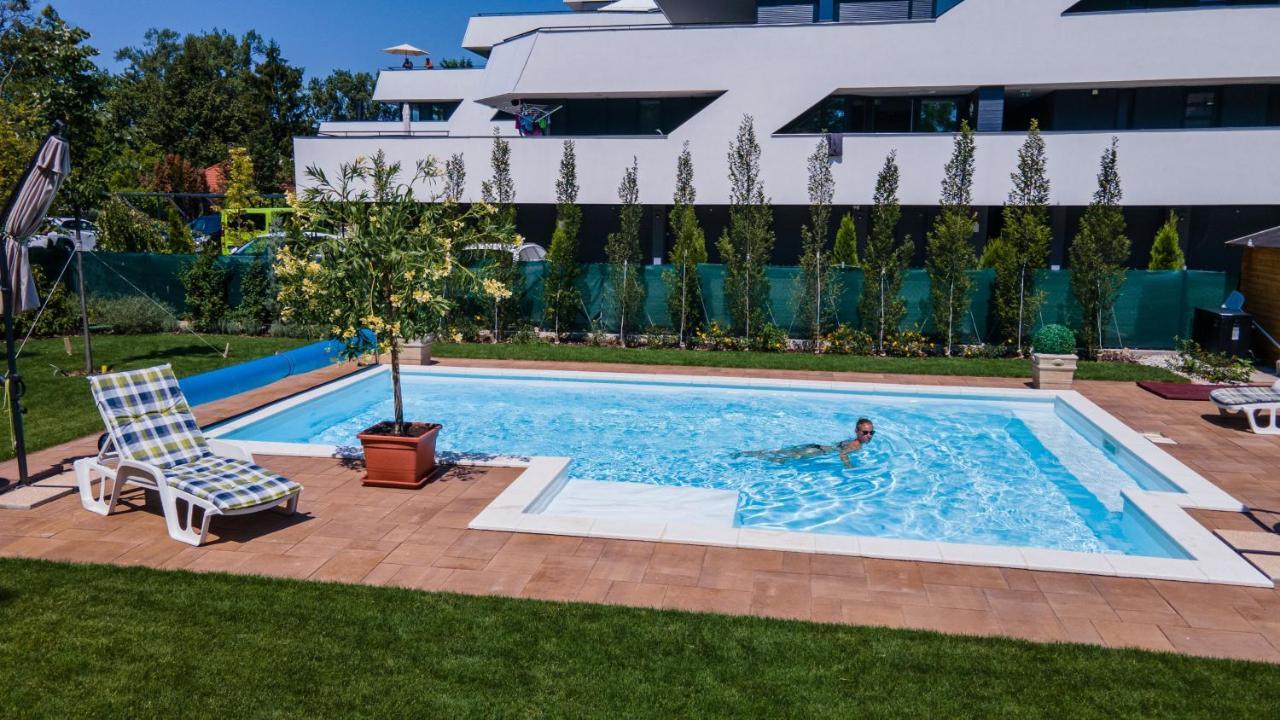 Szemes Villa Balatonszárszó Esterno foto